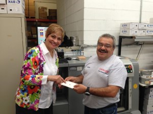 Gloria Robertson, Twinkle Designs ; Jorge D'Asscensao, California Paints